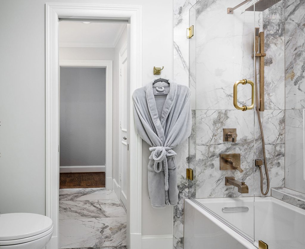 custom bathroom remodel dallas